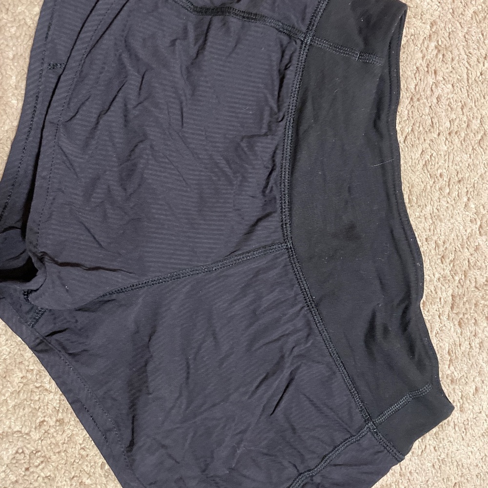 Lululemon ivviva girls speed it up shorts